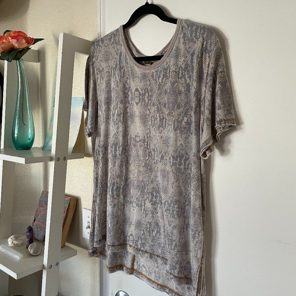 we the free ✹ snakeskin print ✹ super silky-soft distressed boho tee